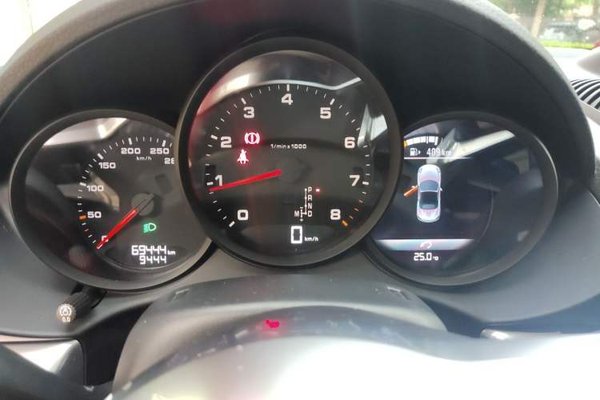 Porsche 718 2020, 69400 км, за 44668 USD - фото 11