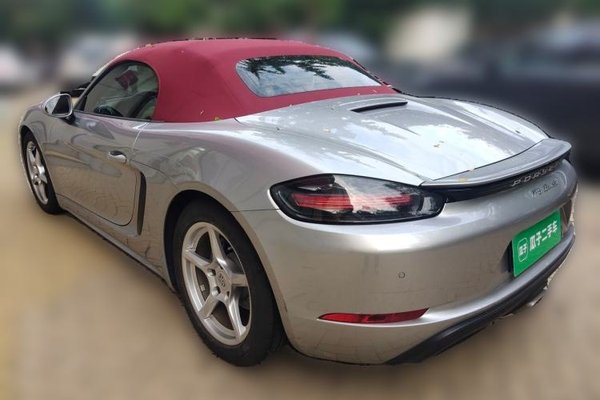 Porsche 718 2020, 69400 км, за 44668 USD
