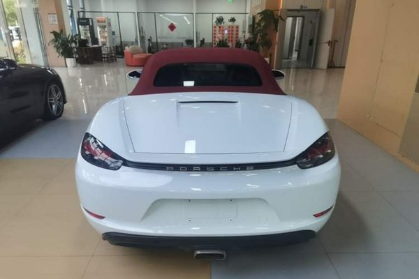 Porsche 718 2020, 47699 км, за 52192 USD