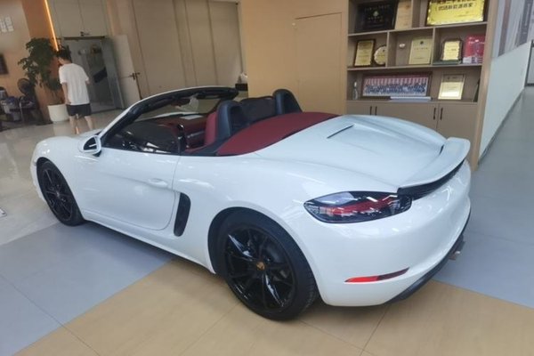 Porsche 718 2020, 47699 км, за 52192 USD