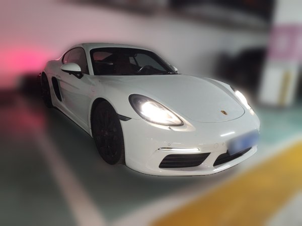 Porsche 718 2022, 16900 км, за 59795 USD