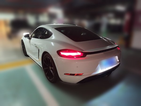 Porsche 718 2022, 16900 км, за 59795 USD