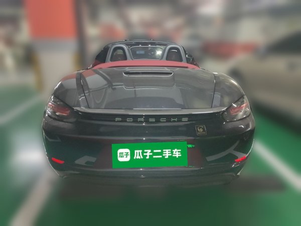 Porsche 718 2023, 16400 км, за 71438 USD