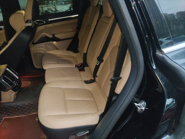 Porsche Cayenne 2014, 139600 км, за 18291 USD - фото 12