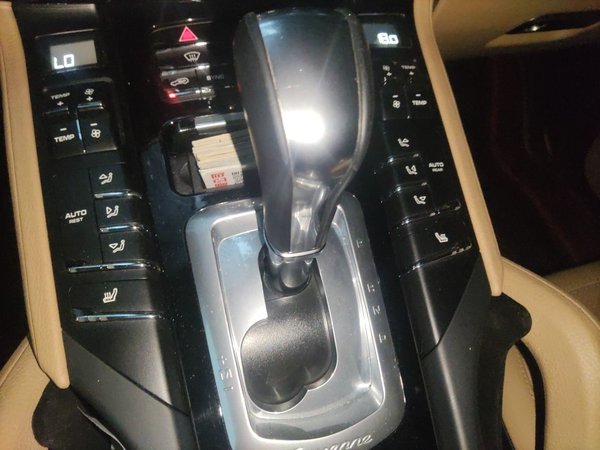 Porsche Cayenne 2014, 139600 км, за 18291 USD - фото 15