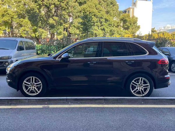 Porsche Cayenne 2015, 104400 км, за 29951 USD