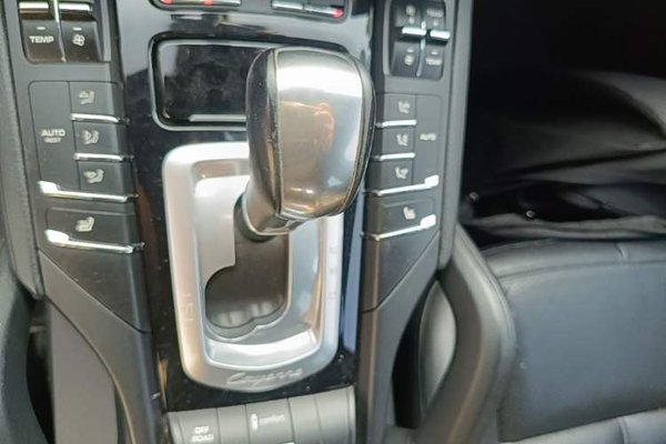 Porsche Cayenne 2016, 170600 км, за 28687 USD - фото 17