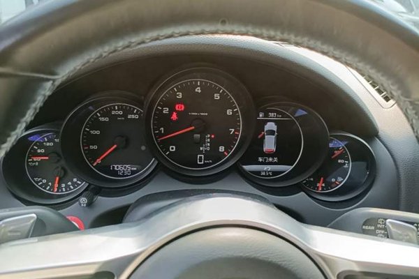 Porsche Cayenne 2016, 170600 км, за 28687 USD - фото 15