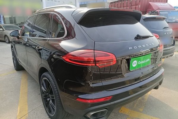 Porsche Cayenne 2016, 170600 км, за 28687 USD