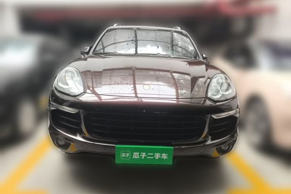 Porsche Cayenne 2016, 117000 км, за 31146 USD