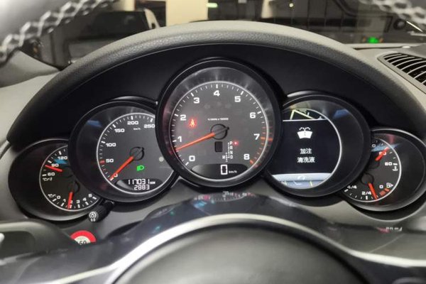 Porsche Cayenne 2016, 117000 км, за 31146 USD - фото 11