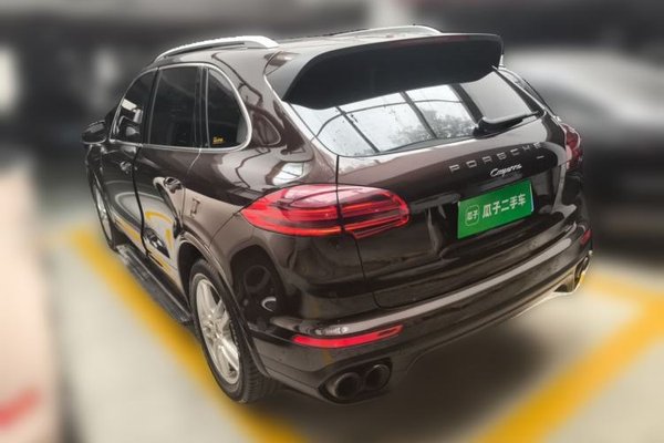 Porsche Cayenne 2016, 117000 км, за 31146 USD