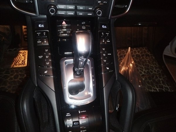 Porsche Cayenne 2016, 89100 км, за 35643 USD - фото 20