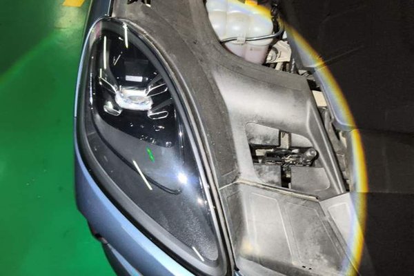 Porsche Cayenne 2018, 100600 км, за 44663 USD - фото 23