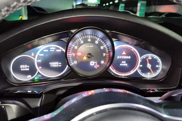 Porsche Cayenne 2018, 100600 км, за 44663 USD - фото 11