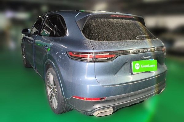 Porsche Cayenne 2018, 100600 км, за 44663 USD