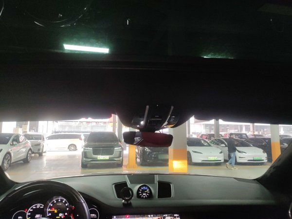 Porsche Cayenne E-Hybrid 2019, 79800 км, за 40496 USD - фото 17