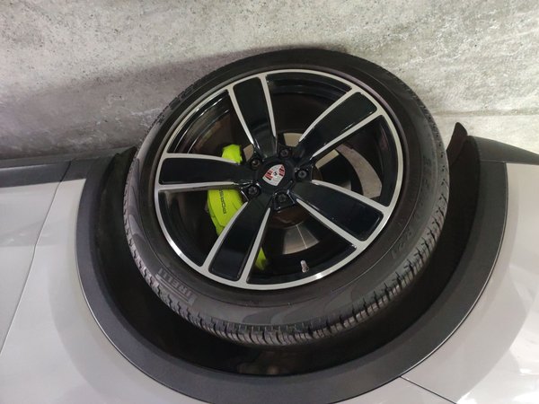 Porsche Cayenne E-Hybrid 2019, 79800 км, за 40496 USD - фото 9