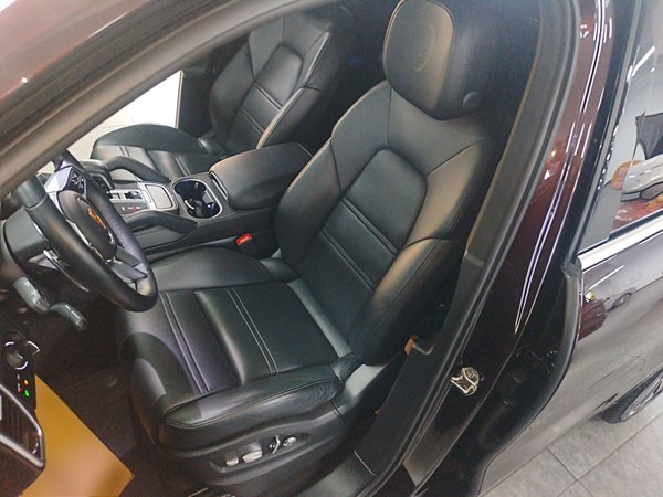 Porsche Cayenne 2019, 70400 км, за 65989 USD - фото 16