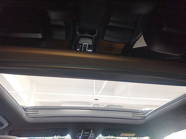 Porsche Cayenne 2019, 70400 км, за 65989 USD - фото 17