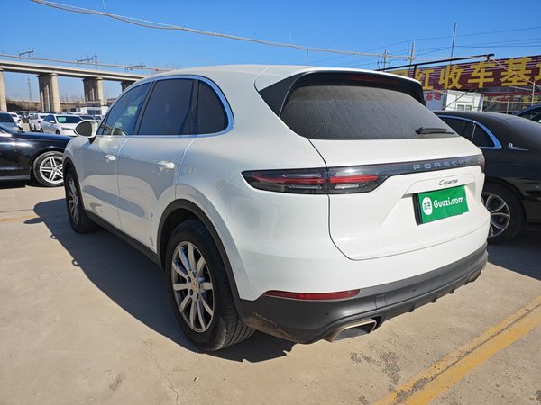 Porsche Cayenne 2019, 73900 км, за 68295 USD