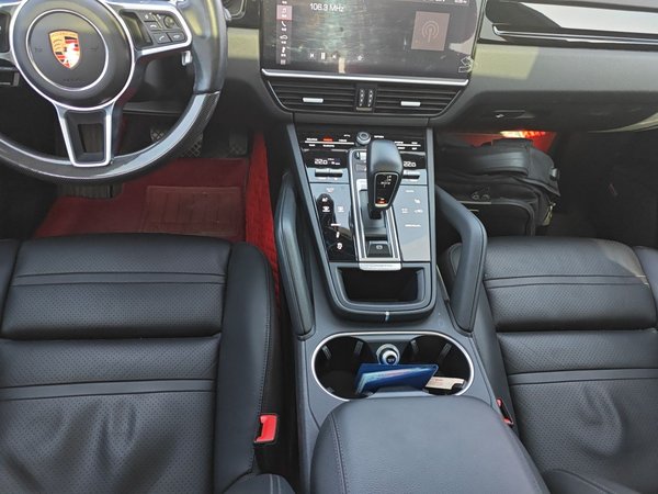 Porsche Cayenne 2019, 73900 км, за 68295 USD - фото 15