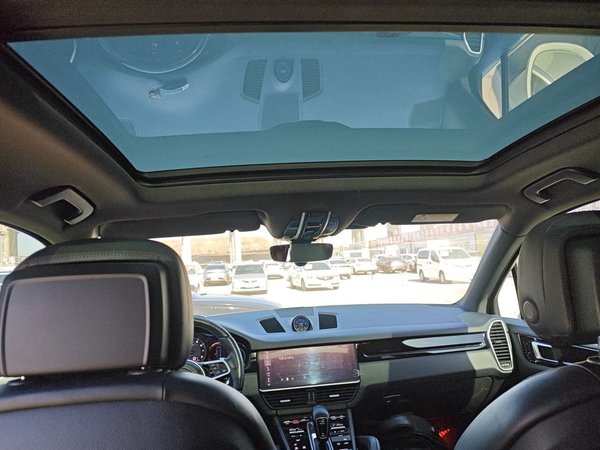 Porsche Cayenne 2019, 73900 км, за 68295 USD - фото 17