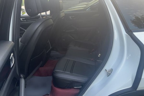Porsche Cayenne E-Hybrid 2019, 58500 км, за 54211 USD - фото 9