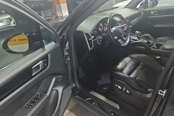 Porsche Cayenne E-Hybrid 2020, 118699 км, за 48934 USD - фото 18