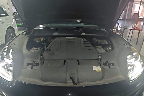 Porsche Cayenne E-Hybrid 2020, 118699 км, за 48934 USD - фото 24