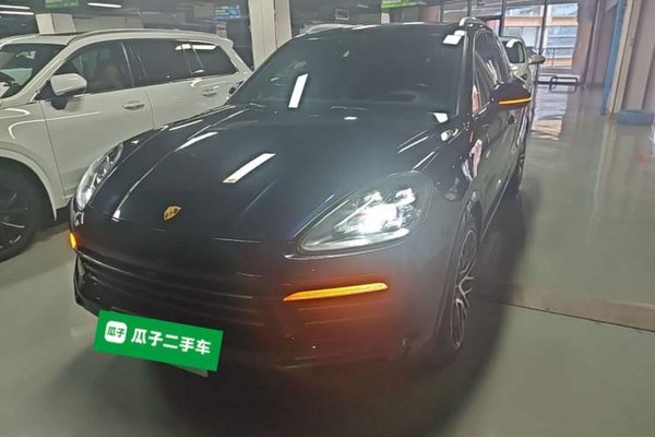 Porsche Cayenne E-Hybrid · 2020 год
