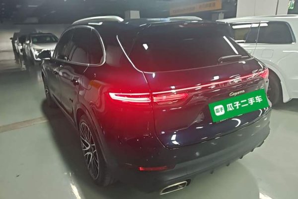 Porsche Cayenne E-Hybrid 2020, 118699 км, за 48934 USD