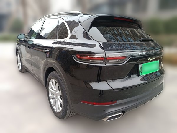 Porsche Cayenne E-Hybrid 2021, 86100 км, за 64263 USD