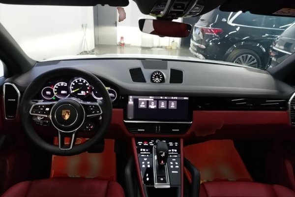 Porsche Cayenne E-Hybrid 2021, 47600 км, за 64800 USD - фото 13