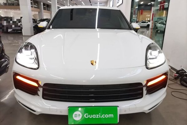 Porsche Cayenne E-Hybrid 2021, 47600 км, за 64800 USD