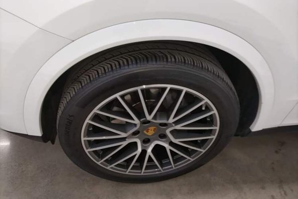 Porsche Cayenne E-Hybrid 2021, 47600 км, за 64800 USD - фото 8