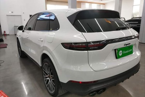 Porsche Cayenne E-Hybrid 2021, 47600 км, за 64800 USD