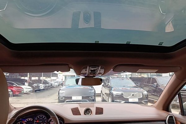 Porsche Cayenne E-Hybrid 2023, 50000 км, за 73632 USD - фото 21