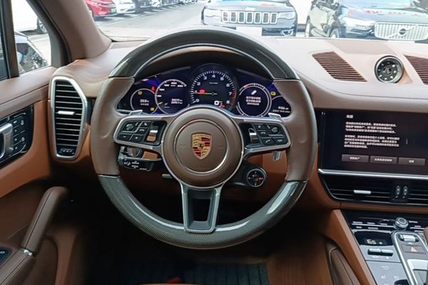 Porsche Cayenne E-Hybrid 2023, 50000 км, за 73632 USD - фото 14