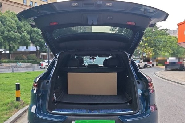 Porsche Cayenne E-Hybrid 2024, 33000 км, за 85620 USD - фото 22