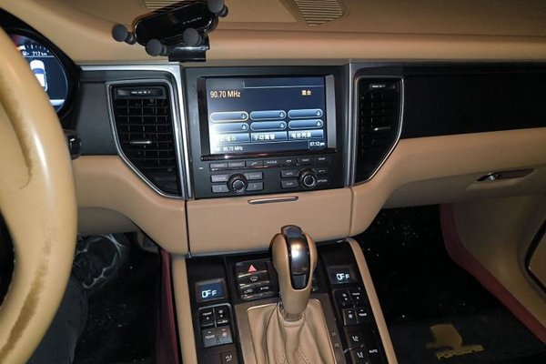 Porsche Macan 2014, 123200 км, за 15458 USD - фото 12