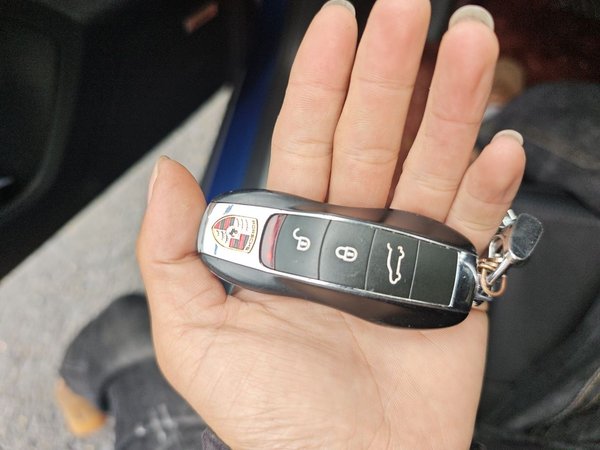 Porsche Macan 2014, 129300 км, за 16610 USD - фото 17