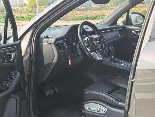 Porsche Macan 2014, 110400 км, за 18911 USD - фото 16