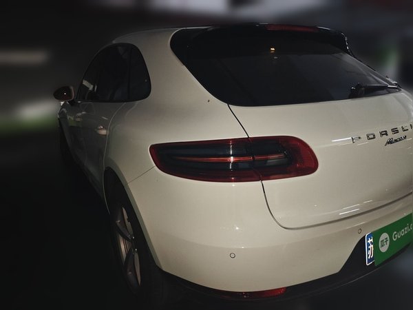 Porsche Macan 2014, 68300 км, за 16808 USD