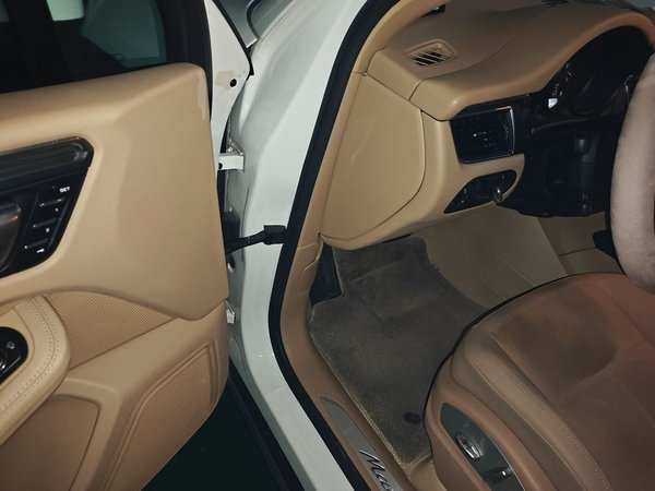 Porsche Macan 2014, 68300 км, за 16808 USD - фото 17