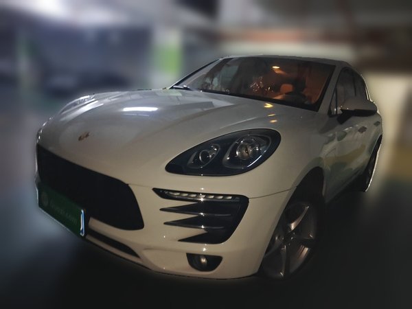 Porsche Macan · 2014 год