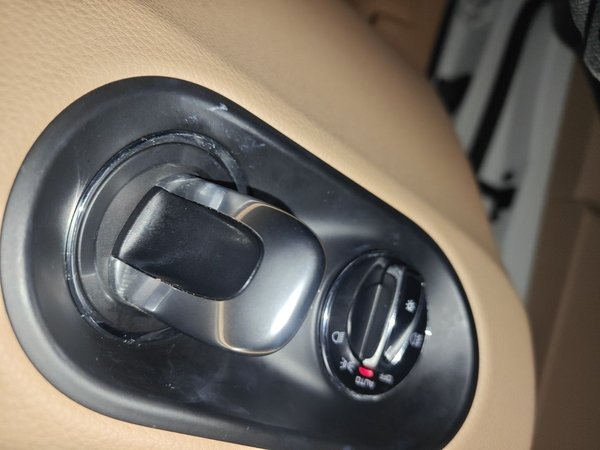 Porsche Macan 2014, 68300 км, за 16808 USD - фото 9
