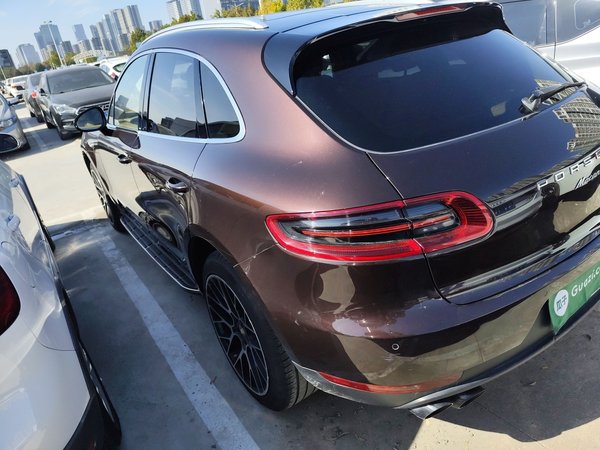 Porsche Macan 2016, 116100 км, за 19197 USD
