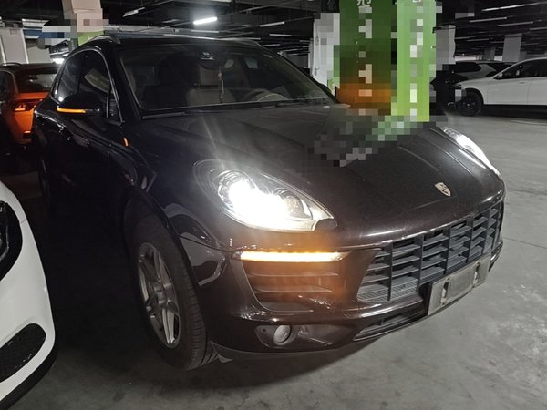 Porsche Macan 2016, 120300 км, за 16480 USD