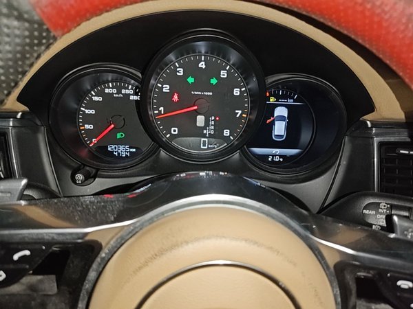 Porsche Macan 2016, 120300 км, за 16480 USD - фото 15